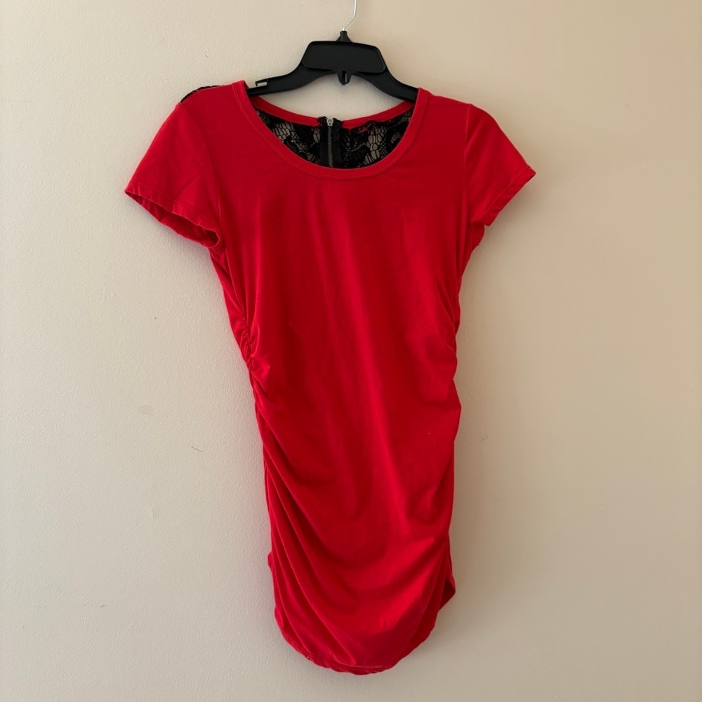 Sofia by Sofia Vergara Red Ruched Lace Back Tunic Top Women’s Medium